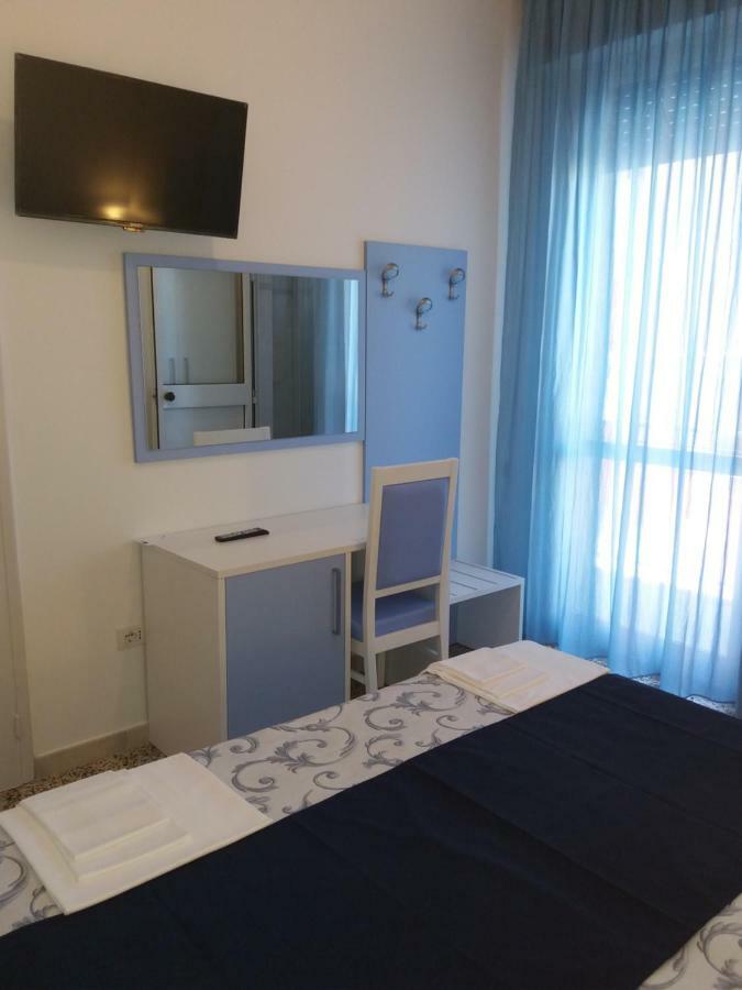 Hotel Niagara Marotta Kültér fotó